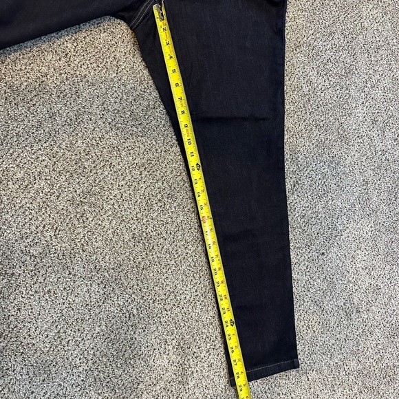 AMAZON ESSENTIALS Plus Size 18W Dark Jegging Jeans NWT - Picture 9 of 12